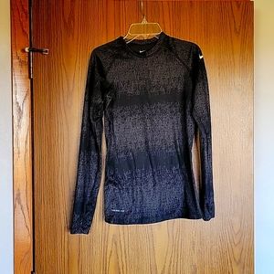 Nike therm-fit shirt